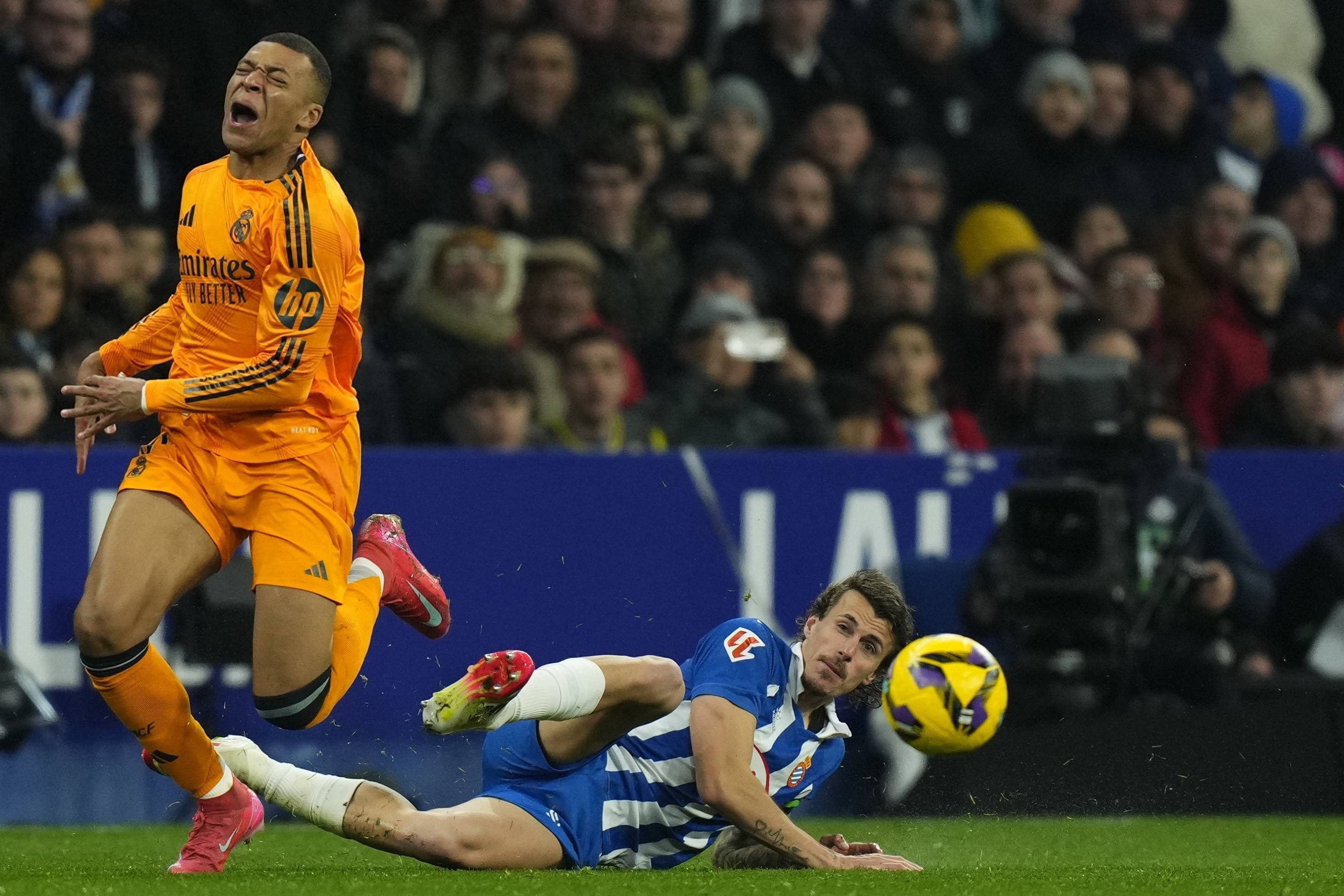 关于“西甲激烈厮杀，球队士气火热迎冲刺”的信息