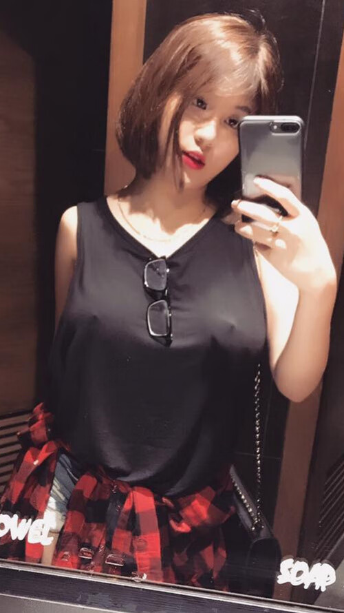 “东安湖体育公园:铁人三项选手的极限挑战,震撼观众”