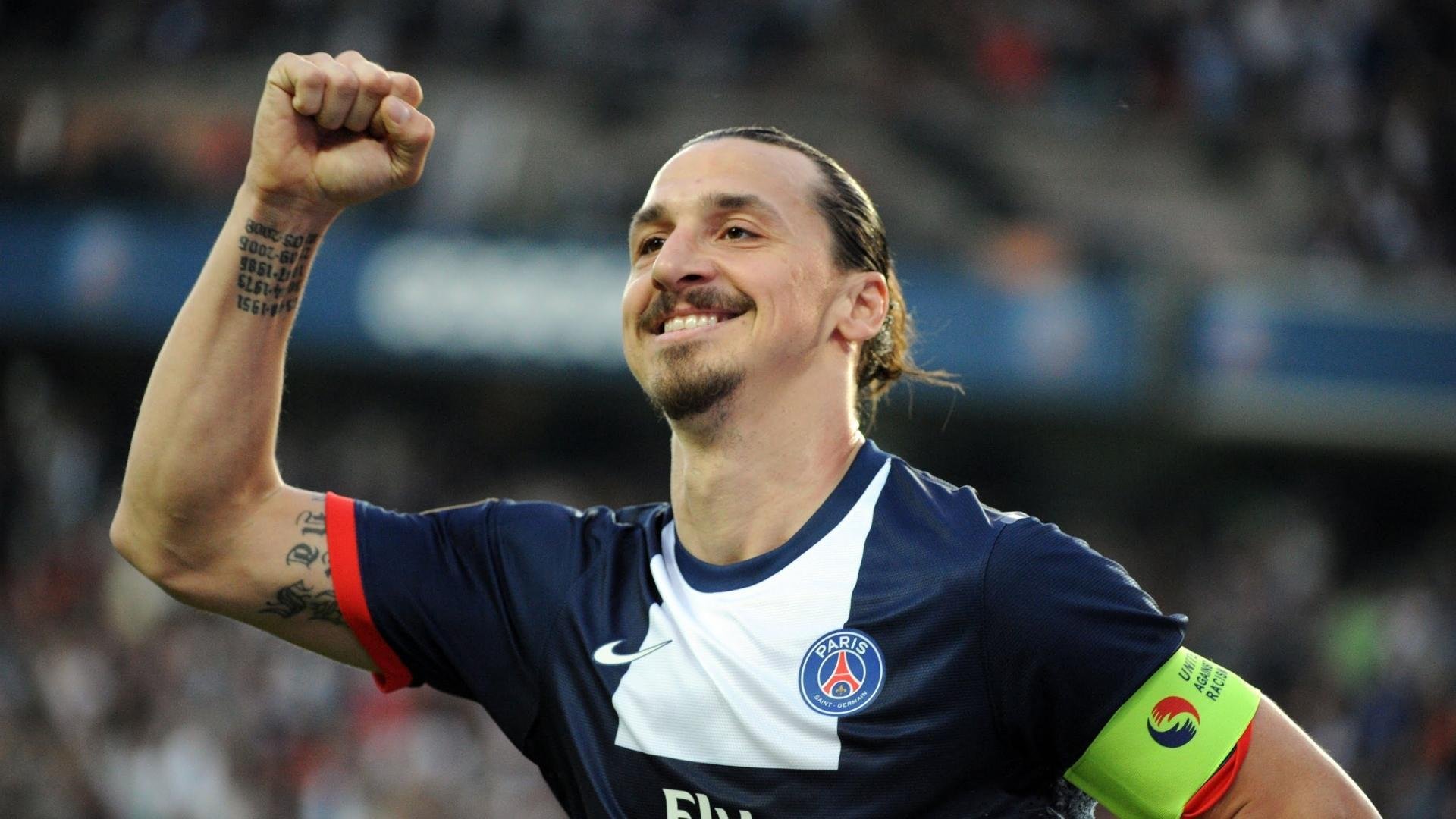 麦肯齐:凭借超快的启动速度和精确的传球,带动全黑队进攻节奏