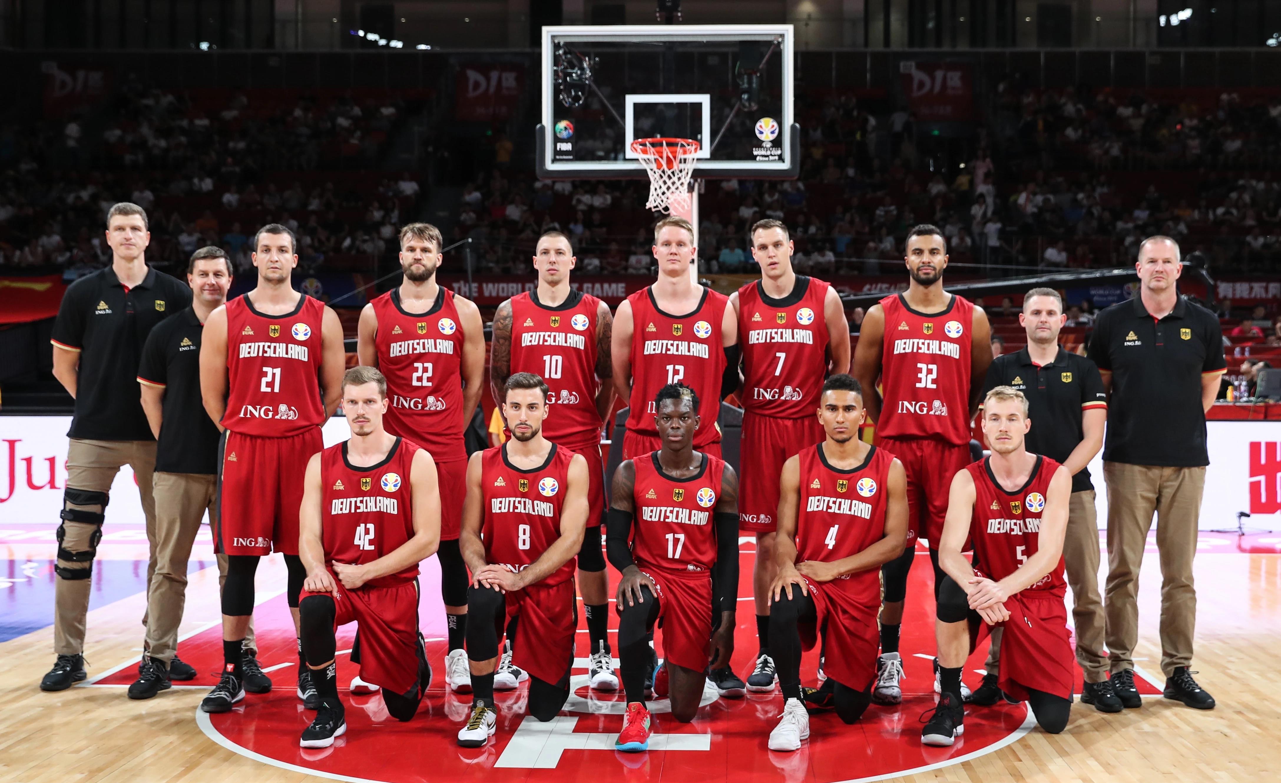 包含开云体育：中国男篮历史上的经典对手分析：回顾那些充满激情与对抗的比赛的词条