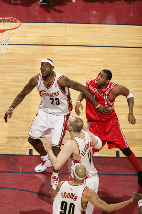 开云体育：高光时刻回顾：经典赛季的标志性对决的简单介绍