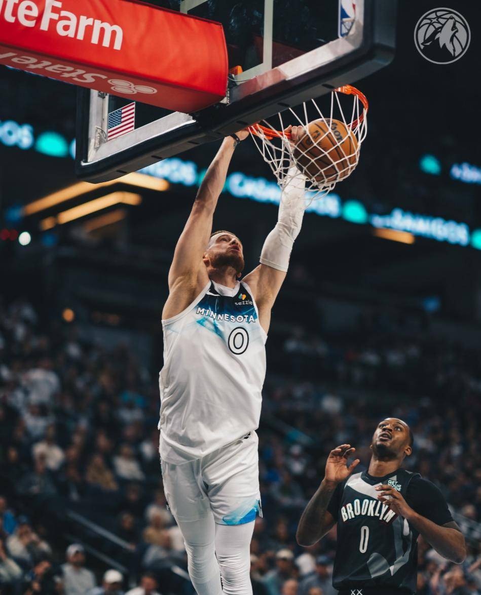 戈贝尔：爵士的防守核心