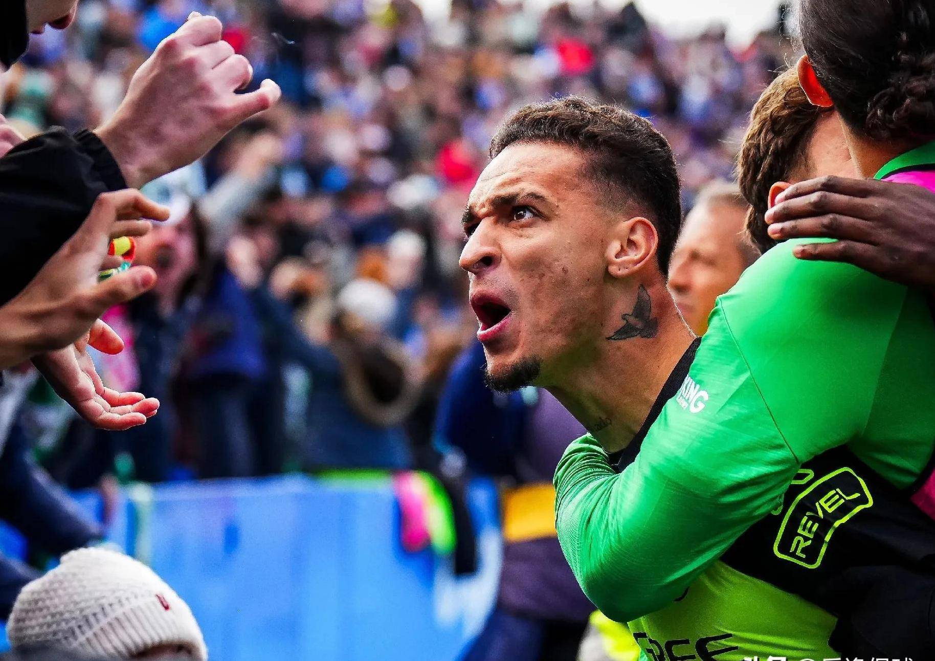 关于开云体育:西甲最具影响力的球迷：社区的热情支持的信息